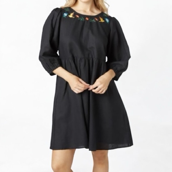 Princess Highway Black Smock Dress US 14/AU 18 Embroidered Florals Hummingbirds - Picture 1 of 6